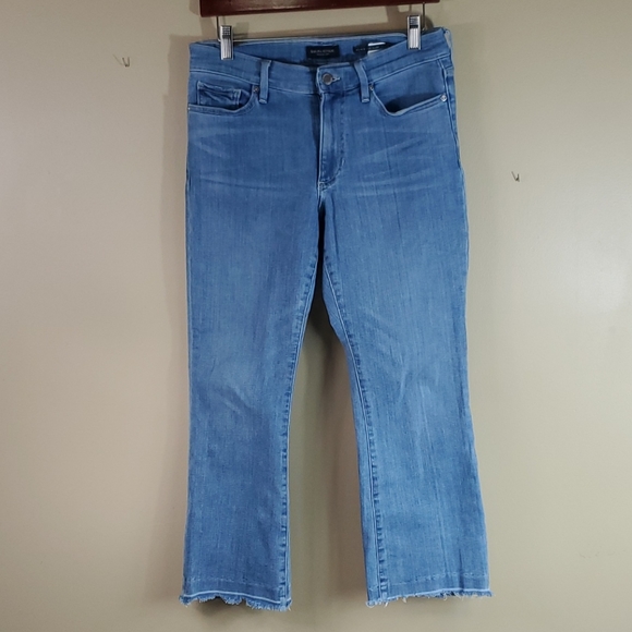 Banana Republic Denim - Banana Republic Mid Rise Crop Flare jeans